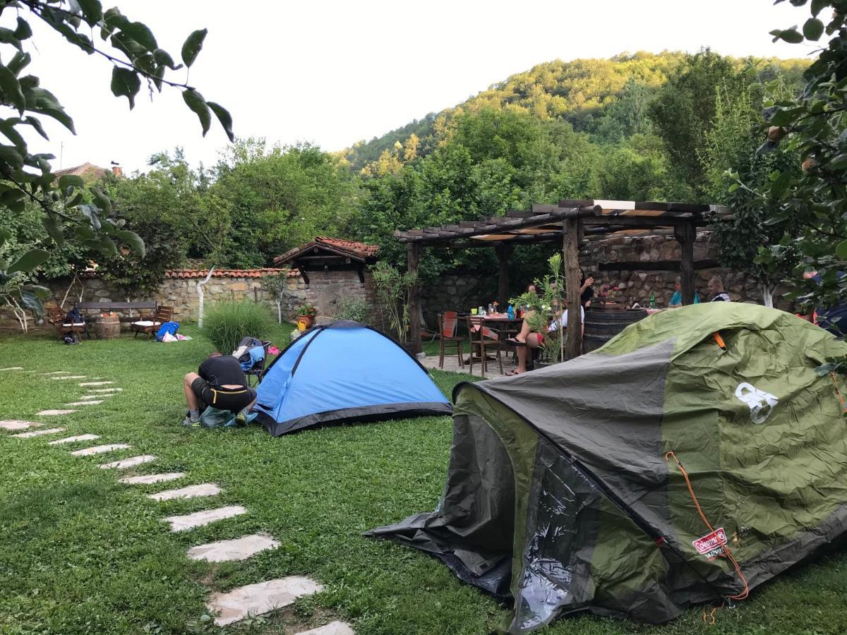 Konak Tosa Poganovo Bagian luar foto