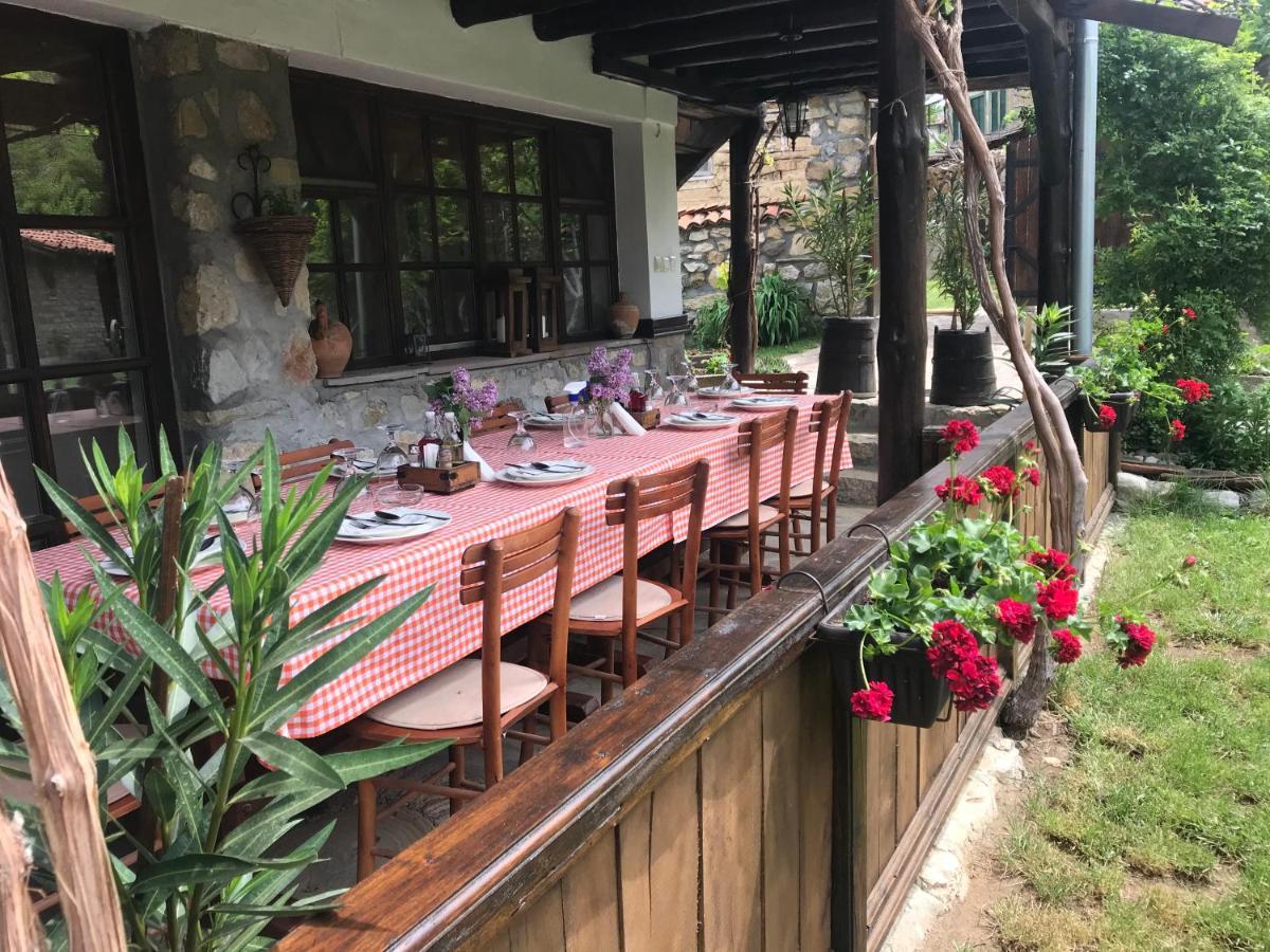 Konak Tosa Poganovo Bagian luar foto